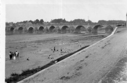 Photographie Photo Vintage Snapshot Gien Ville Village Town  - Luoghi