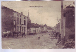 57 - REZONVILLE - RUE DU VILLAGE - ANIMÉE - - Autres & Non Classés