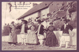 44  - BATZ - PALUDIERS Et PALUDIERES En COSTUME - ANIMÉE - - Batz-sur-Mer (Bourg De B.)