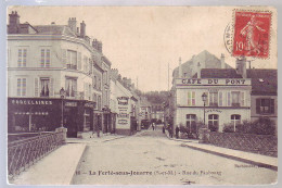 77 - LA FERTE  Sous JOUARRE - RUE Du FAUBOURG - CAFÉ DU PONT - ANIMÉE - - La Ferte Sous Jouarre