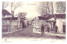 54 - TOUL - PORTE MOSELLE - ANIMÉE  - - Toul