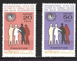 PAKISTAN. N°299-300 De 1971. Racisme. - Pakistán