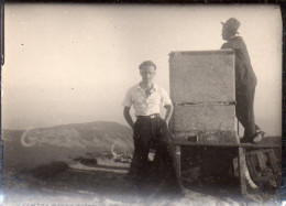 Photographie Photo Vintage Snapshot Colline Montagne Mountain - Anonieme Personen