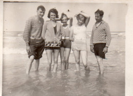 Photographie Photo Vintage Snapshot Plage Beach Sand Wind Hair  - Persone Anonimi