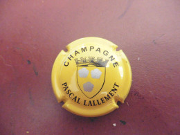 Capsule De Champagne Pascal Lallement écusson Argenté - Otros & Sin Clasificación