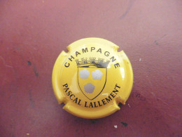 Capsule De Champagne Pascal Lallement écusson Argenté - Altri & Non Classificati