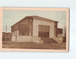 VILLARS LES DOMBES : Le Foyer Municipal - Très Bon état - Villars-les-Dombes