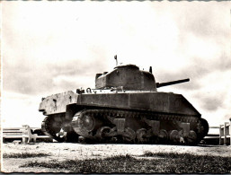 N°2042 W -cpsm Arromanches -un Char Du Débarquement- - Guerra 1939-45