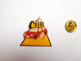 Beau Pin's , Auto Renault Clio  , époxy - Renault