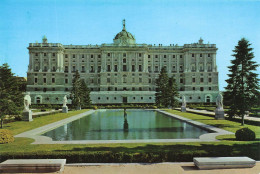 ESPAGNE - Madrid - Vue Sur Le Palais Royale - Vue Générale - De L'extérieure - Fontaine - Carte Postale - Madrid