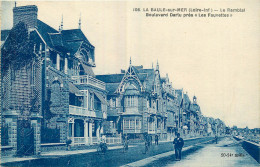 44 - LA BAULE SUR MER - LE REMBLAI - BOULEVARD DARLU PRES "LES FAUVETTES" - F Chapeau Imp. édit. Nantes - 106 - La Baule-Escoublac