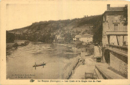 24 - LE BUGUE - LES QUAIS ET LE CINGLE VUS DU PONT - Au Palais De La Carte Postale J. Teillet Lib. Pap.  - Other & Unclassified