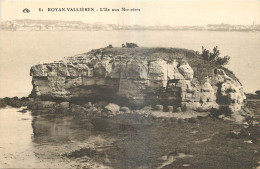 17 - ROYAN-VALLIERES - L'ILE AUX MOUETTES - Edition Nouvelles Galeries Royan - 61 - Royan