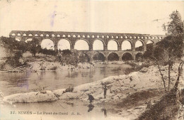 30 - NIMES - LE PONT DU GARD - A.R. - 37 - Nîmes