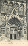 77 - MEAUX - LA CATHEDRALE - LA PORTE AUX LIONS - LL - 13 - Meaux