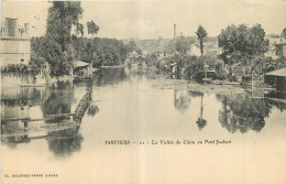 86 - POITIERS - LA VALLEE DU CLAIN AU PONT JOUBERT - Cl. Galeries Parisiennes - 21 - Poitiers