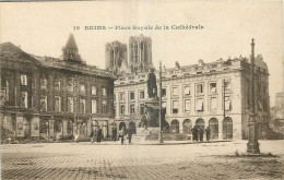 51 - REIMS - PLACE ROYALE DE LA CATHEDRALE - Phototypie J.M. Combier Macon - 19 - Reims