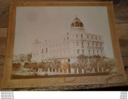 Grande Photo : TUNISIE : TUNIS : La Rue Es Sadikia - Orte