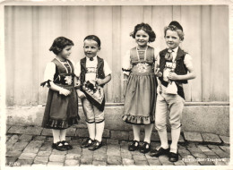 CHILDREN, FOLKLORE COSTUMES, LITTLE BOYS AND GIRLS, APPENZELL, SWITZERLAND, POSTCARD - Retratos