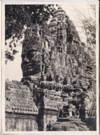 Photo De Particulier  INDOCHINE  CAMBODGE  ANGKOR THOM  Art Khmer Statue Monumental  A Situer & Identifier Réf 30252 - Asia