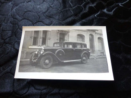 P-17 , Photo Automobile , Une Panhard Garé Devant La Villa Des Sables D'Olonne, 1931 - Automobile