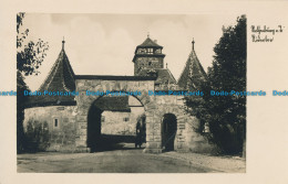 R013079 Old Postcard. Castle And Gates. RP - Welt