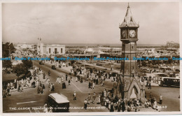 R013133 The Clock Tower And Grand Parade. Skegness. Valentine. RP. 1942 - Wereld