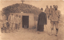 Militaria - En Champagne - Chapelle Construite En Première Ligne Et Protège Les Obus Allemands Avec Des Sacs De Terre - War 1914-18