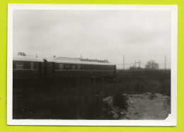 PHOTO Originale TRAINS Train Wagon Ou Voiture De Service SNCF En 1971 - Trenes