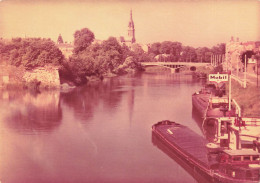 Mézières * Charleville * Le Pont D'arches Et La Basilique * Péniche * Pompe à Essence MOBIL - Altri & Non Classificati