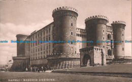 R013188 Napoli. Maschio Angioino. V. Carcavallo - Wereld