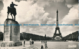 R013210 Paris. La Tour Eiffel Et La Statue De Joffre. Chantal. RP - Monde