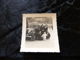 P-32 ,  Photo Automobile , Une Berliet , Circa 1935 Et La Petite Famille - Automobiles