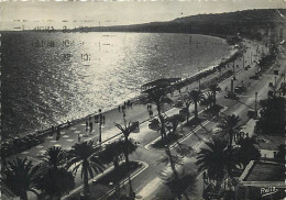 06 - Nice - Coucher De Soleil Sur La Promenade Des Anglais - Carte Dentelée - CPSM Grand Format - Voir Scans Recto-Verso - Sonstige & Ohne Zuordnung