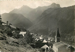 64 - Eaux Bonnes - Village D'Aas, Au Fond, Pic De Ger - CPSM Grand Format - Voir Scans Recto-Verso - Eaux Bonnes