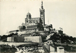 13 - Marseille - Basilique De Notre-Dame De La Garde - CPSM Grand Format - Carte Neuve - Voir Scans Recto-Verso - Notre-Dame De La Garde, Funicolare E Vergine