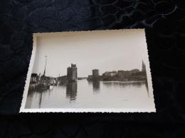 P-39 ,  Photo Du Vieux Port De La Rochelle Et Ses Tours, Circa 1935 - Orte