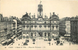 69 - LYON -  L'HOTEL DE VILLE - PLACE DES TERREAUX - LL - Autres & Non Classés