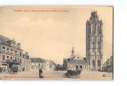 VERNEUIL SUR AVRE - Place De La Madeleine Et Hôtel Du Commerce - Très Bon état - Verneuil-sur-Avre