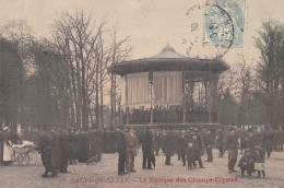 Cpa 02 St Quentin Le Kiosque Des Champs Elysées - Saint Quentin