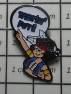 3317 Pin's Pins / Beau Et Rare / THEME ALIMENTATION / FORMAGE TARTIN' FUTE INDIEN YAKARI - Levensmiddelen