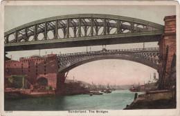 In 6 Languages Read Story: Sunderland. The Bridges. Colourful Coloured | Les Ponts. Colorée - Durham City