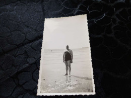 P-82 , Photo , Homme En Maillot De Bain Une Pièce, Les Sables D'Olonne, 1935 - Anonieme Personen