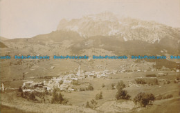 R013905 Old Postcard. Small Village And Mountains. B. Hopkins - Wereld