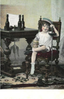 CHILD, GIRL WITH HAT SITTING ON CHAIR, PORTRAIT, BEER, VINTAGE, SWITZERLAND, POSTCARD - Retratos