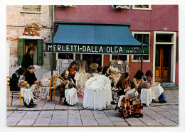 BURANO - Dalla Olga Merletti D'Arte - Venetië (Venice)