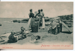 Carte Postale Ancienne Italie - Palermo. Lavandaie Alla Spiaggia - Métiers, Laveuses, Lavandières - Palermo