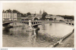 D77  MELUN  Le Pont De Fer Et Notre Dame - Melun