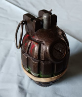 Grenade "Mills" 36 Neutralisée  UK WW Complète - Armes Neutralisées