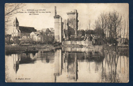 18. Mehun-sur-Yèvre. Château De Charles VII Et église Notre-Dame ( Avant Incendie 1910), Au Bord De L'Yèvre. Barque. - Mehun-sur-Yèvre